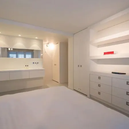 Modern Loft At 300 Meters From The Sea Lägenhet