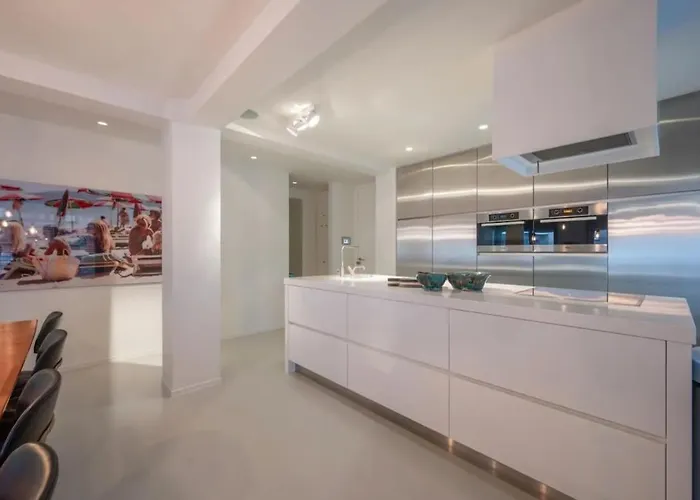 Modern Loft At 300 Meters From The Sea Apartment *